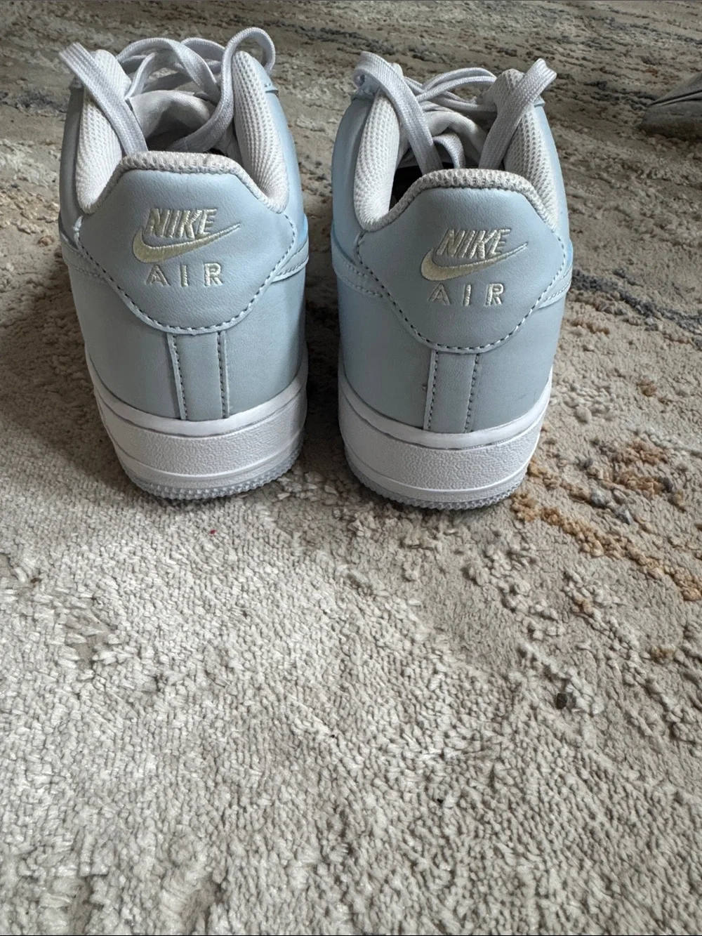 Nike stylish low